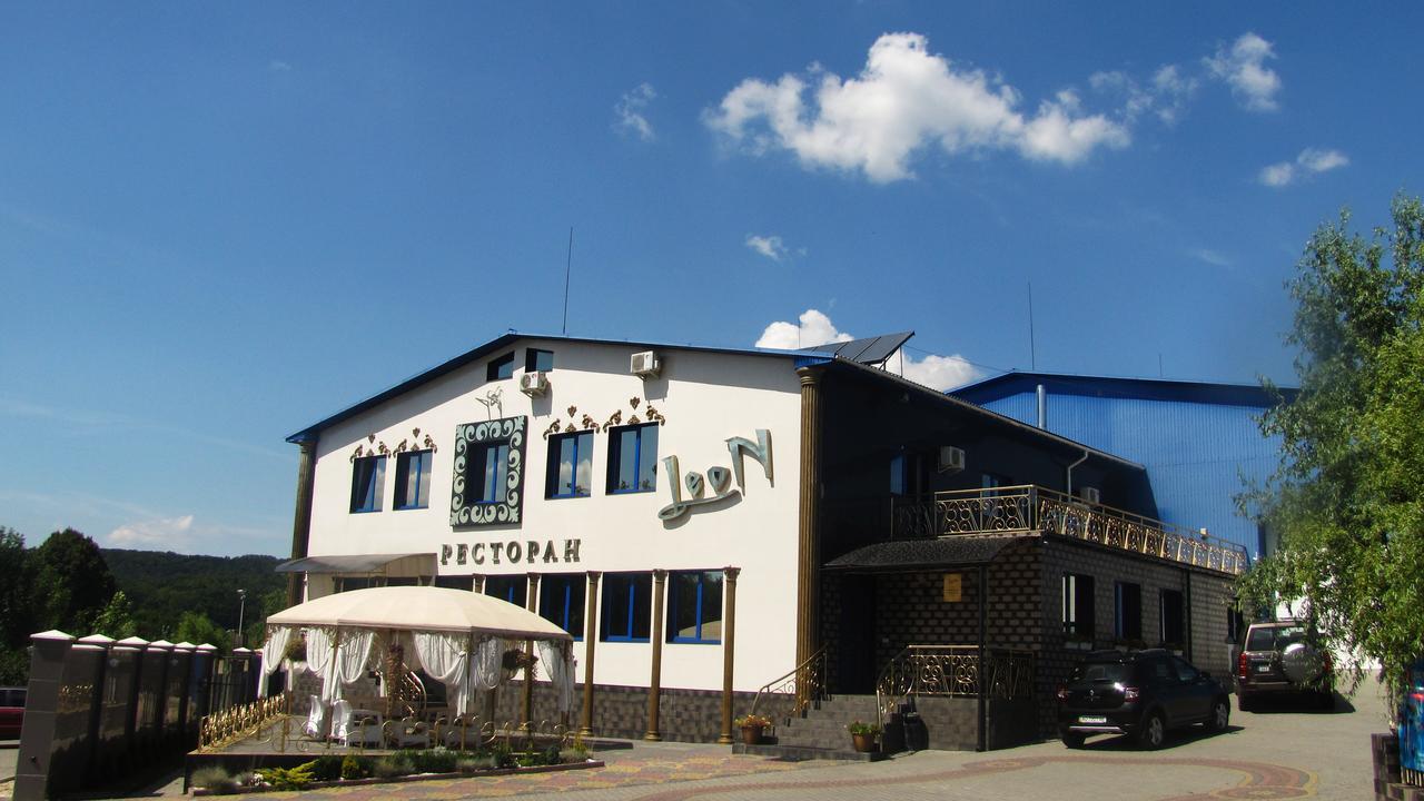 Mini Hotel Leon Beregleányfalva Kültér fotó