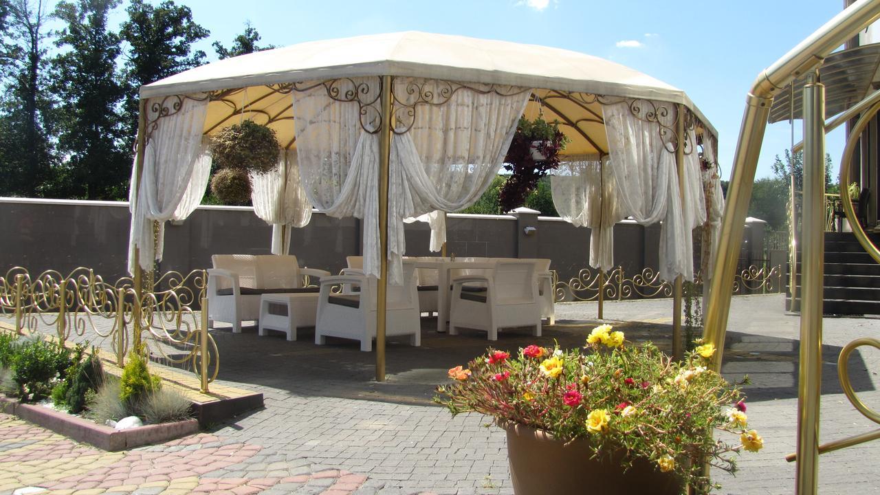 Mini Hotel Leon Beregleányfalva Kültér fotó