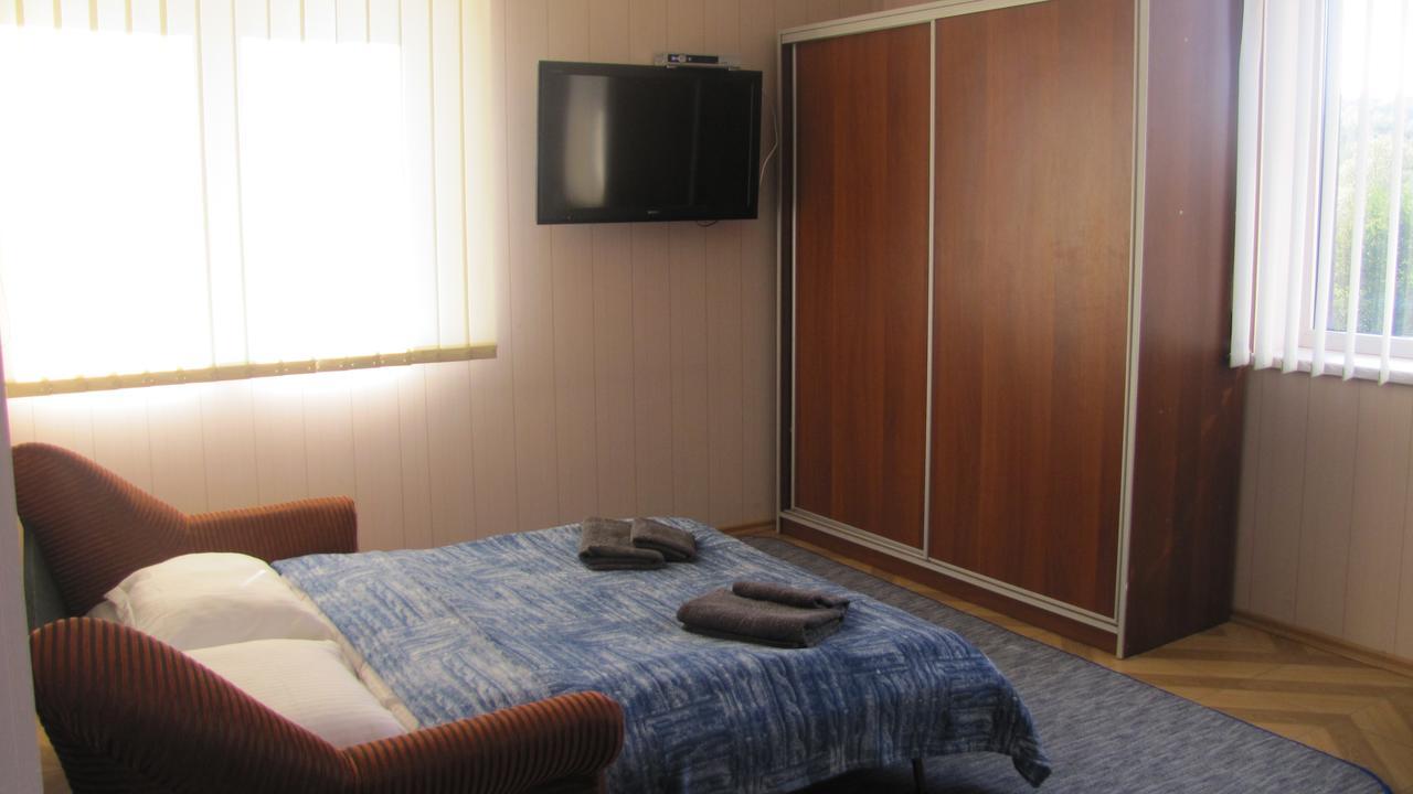 Mini Hotel Leon Beregleányfalva Kültér fotó