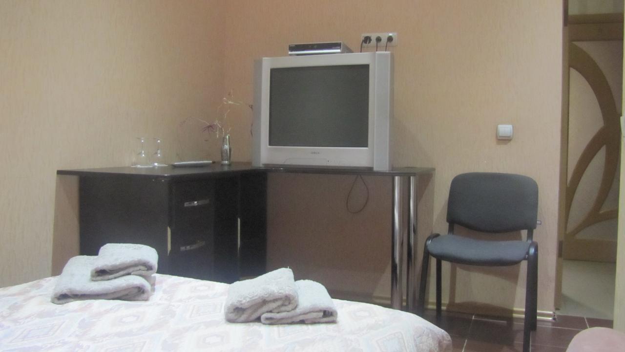 Mini Hotel Leon Beregleányfalva Kültér fotó