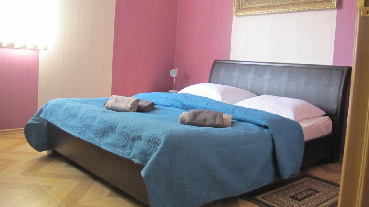 Mini Hotel Leon Beregleányfalva Kültér fotó