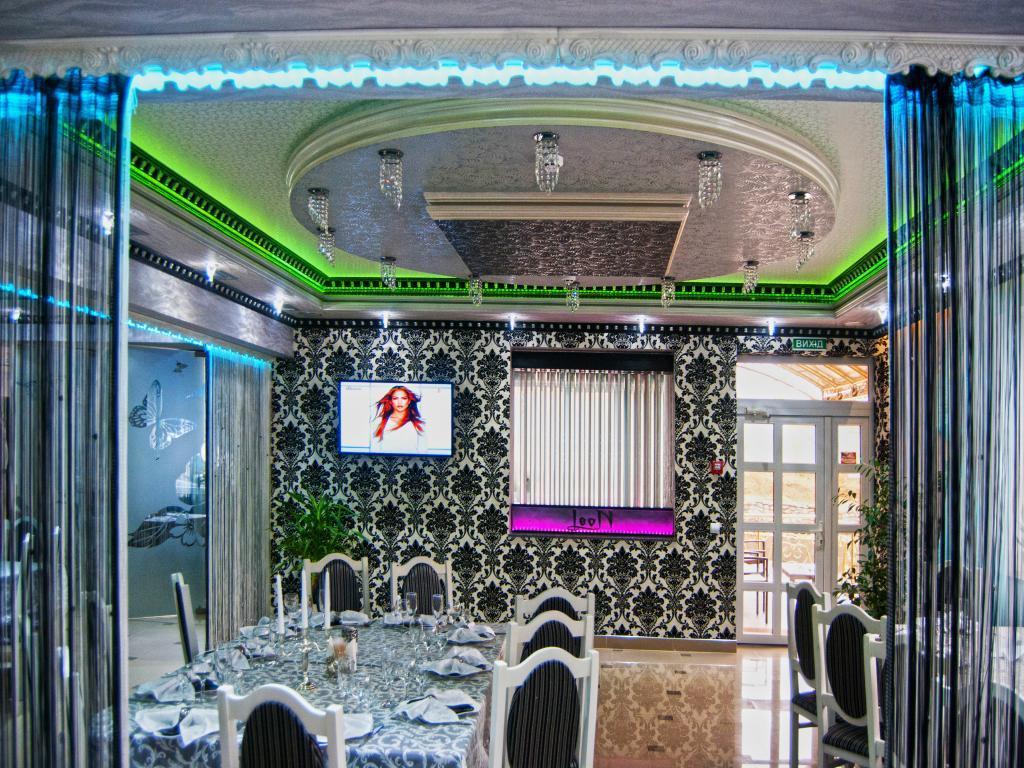 Mini Hotel Leon Beregleányfalva Kültér fotó